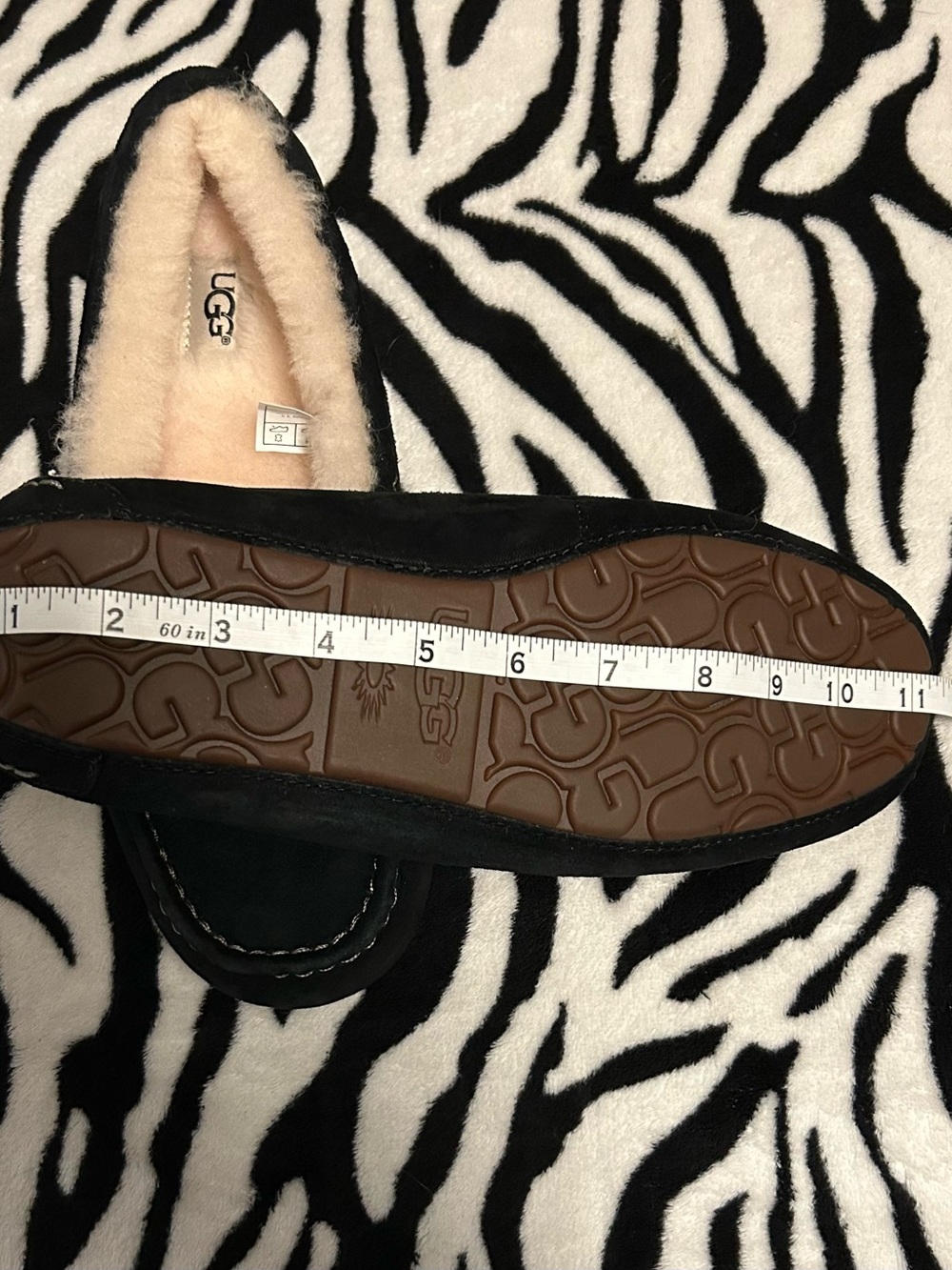 UGG “Ansley” style Black Suede Slip-On Slippers with Cream Shearling LiningNWOB